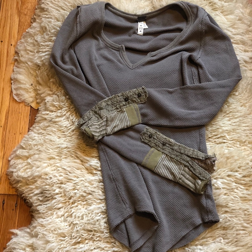 Free people “we the free” button cuff thermal